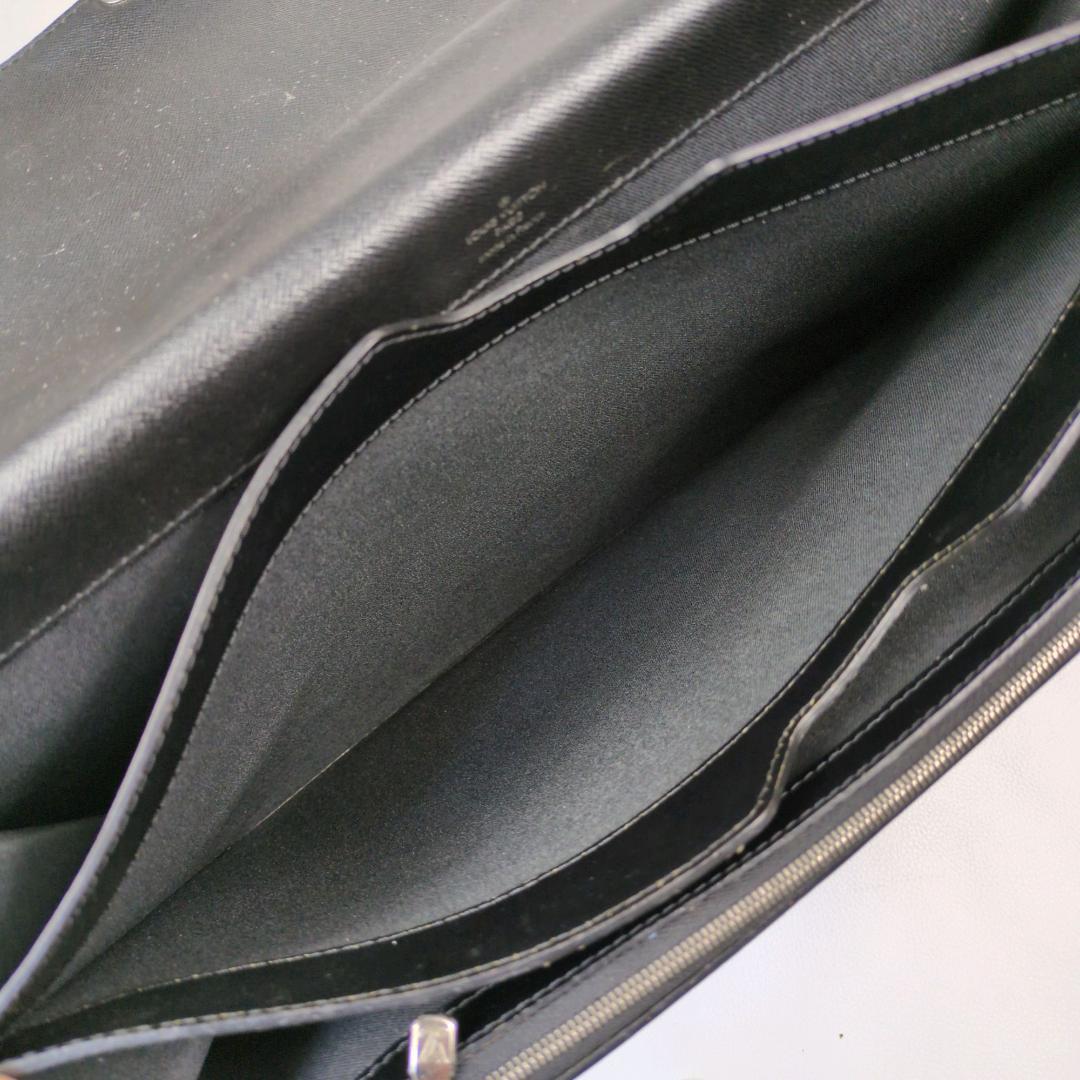 ルイヴィトン ロブスト2 エピ レザー ビジネスバッグ ブリーフ 大容量