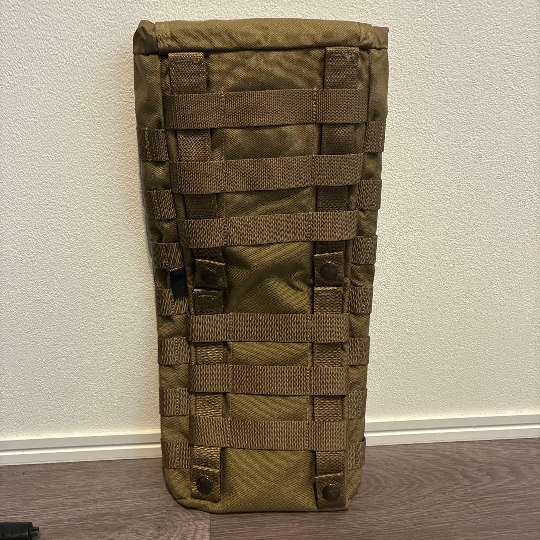 タスマニアンタイガー　ハイドレーションパック コヨーテブラウン3リットル