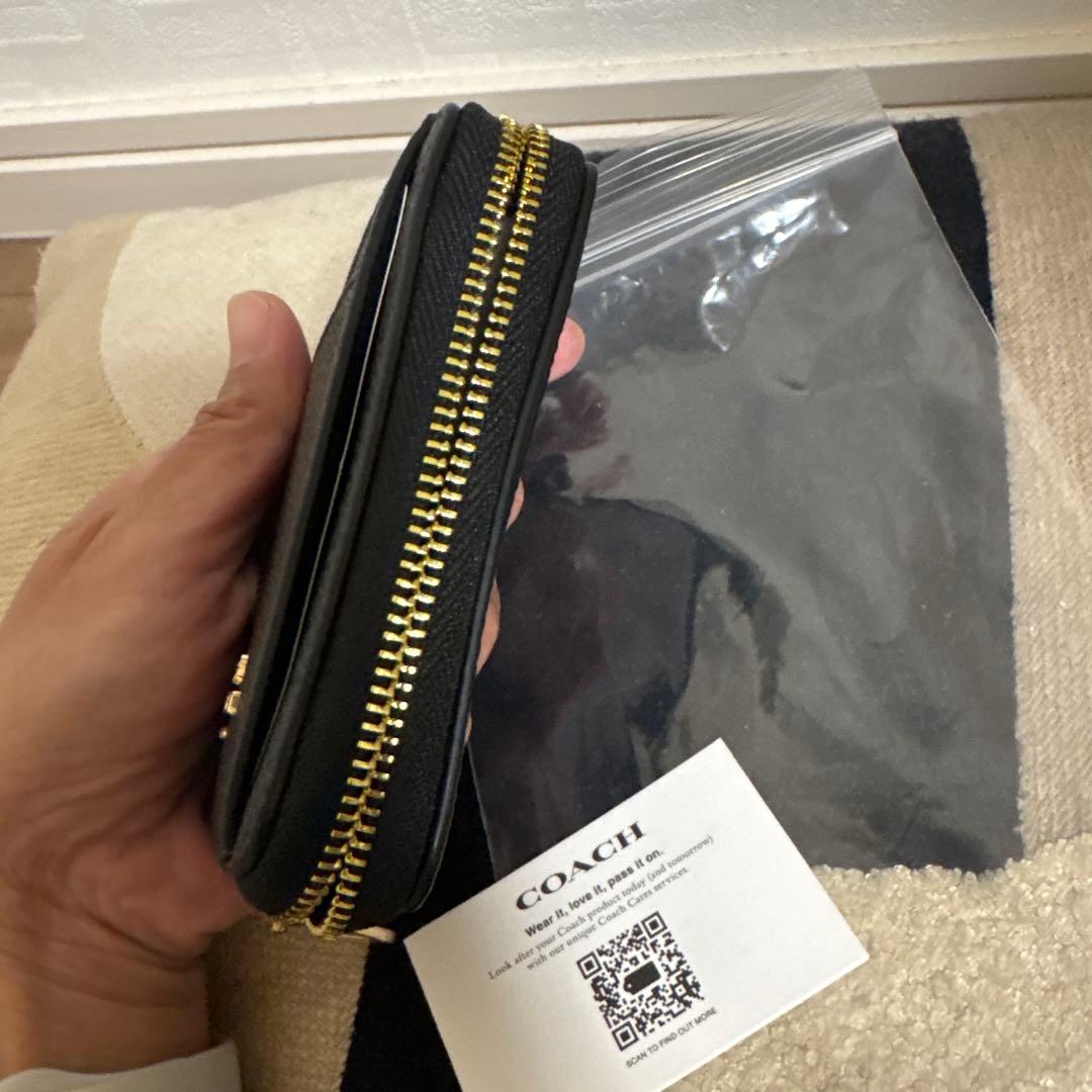 新品・未使用・COACH カードケース ブラック チェーン付 コーチ 小銭入れ