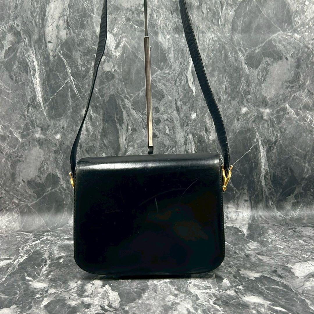 人気✨セリーヌ ショルダーバッグ 馬車金具 オールレザー ブラック