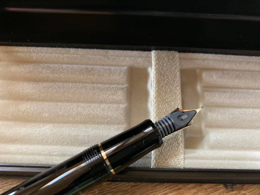 パイロット カスタム 74 万年筆 ブラック F（細字）