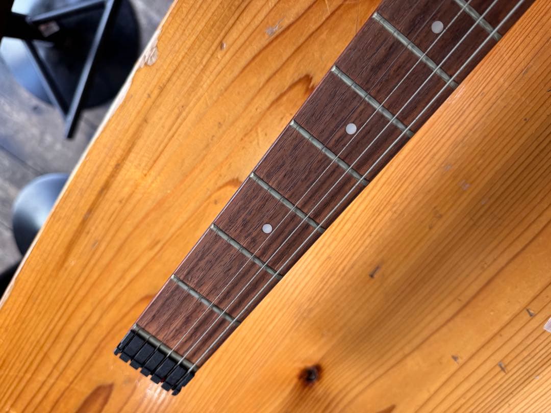 H*I様 スタインバーガー スピリッツ ヘッドレスギター