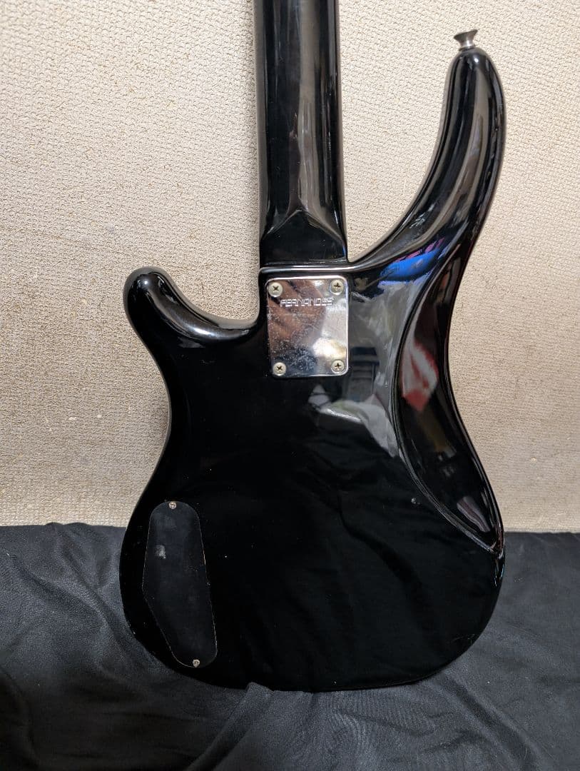 日本製 Fernandes FRBシリーズ エレキベース ミディアムスケール