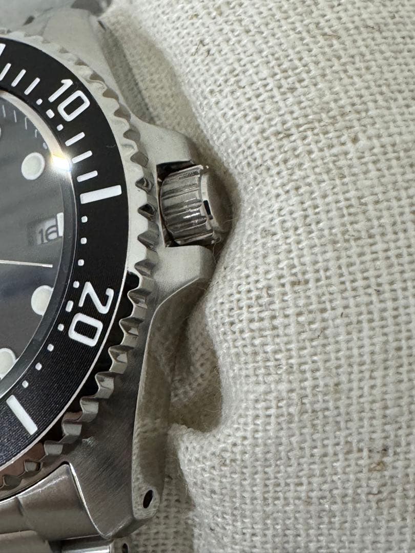 ピラメキーノSEIKO ダイバーズウォッチ ソーラー　黒/シルバー