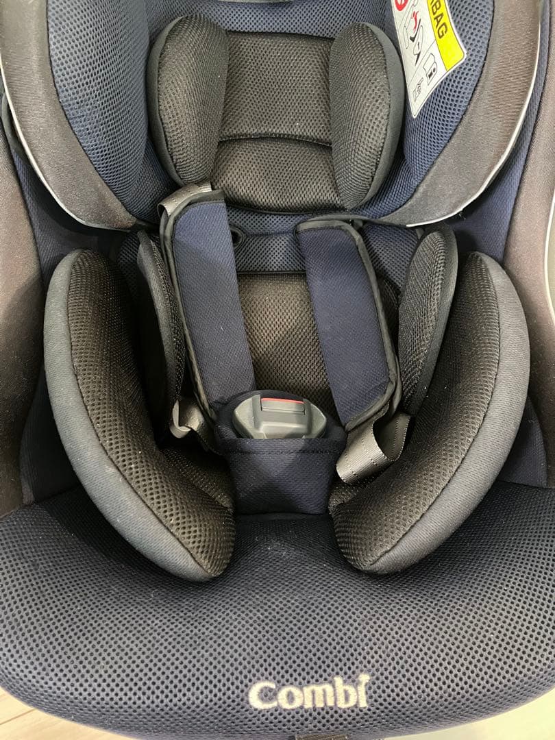 Combi コンビ ウィゴーグランデ チャイルドシート ジュニアシート 送料無料