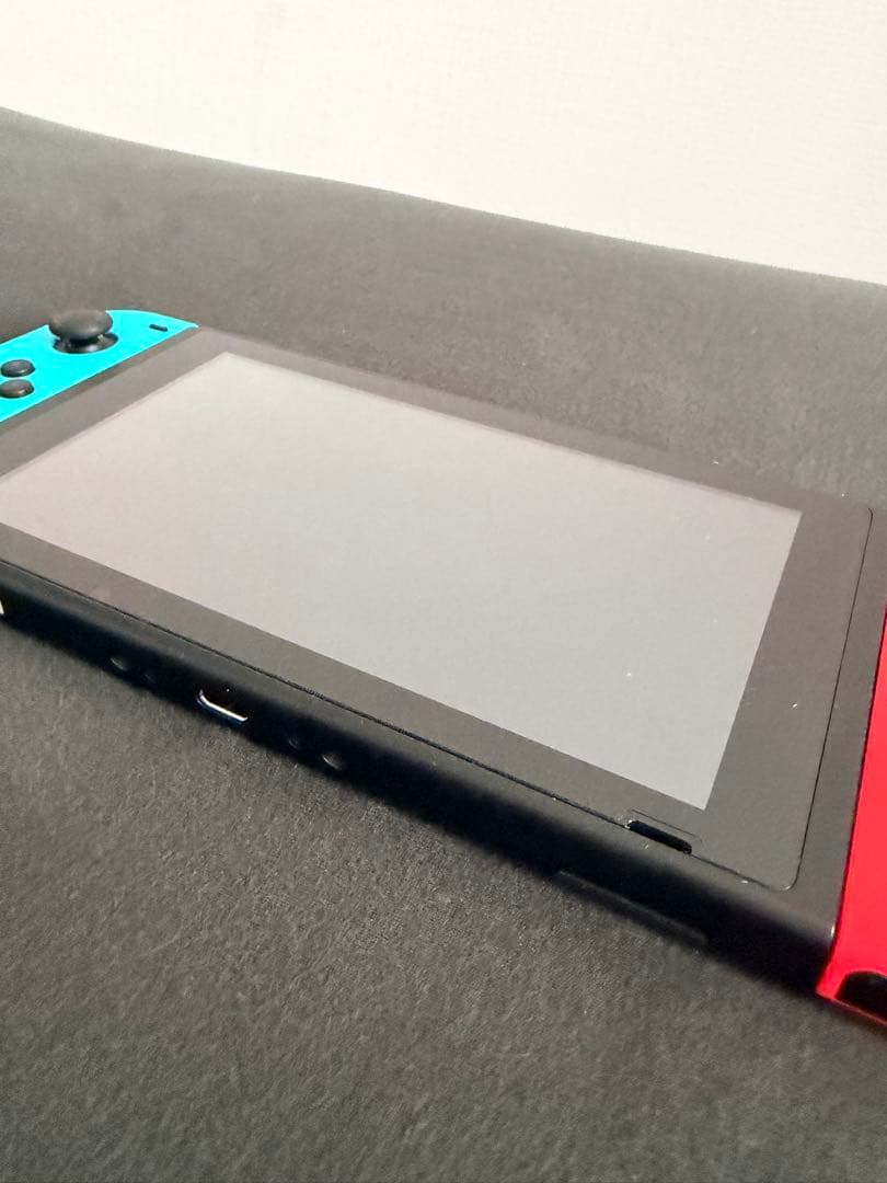 Nintendo Switch 本体 青/赤　オマケでモンハンライズ付き