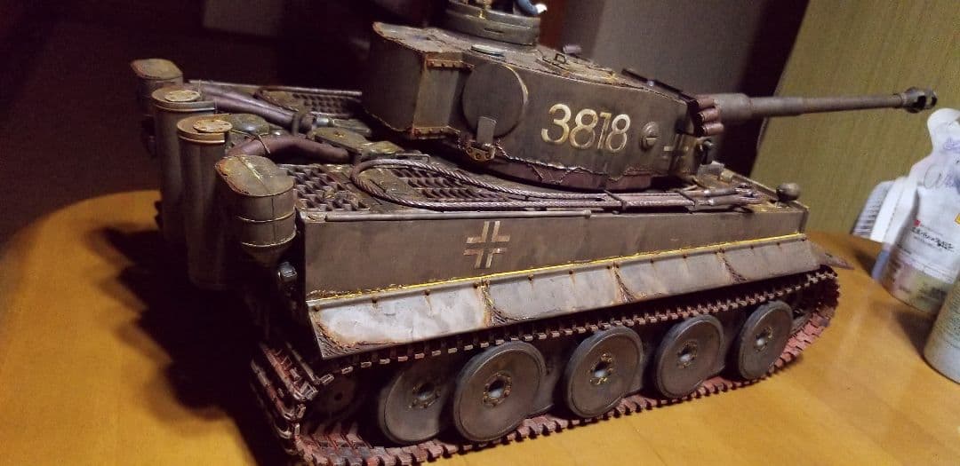 戦車 ヘンロン 1/16 タイガー 履帯金属仕様 参考用