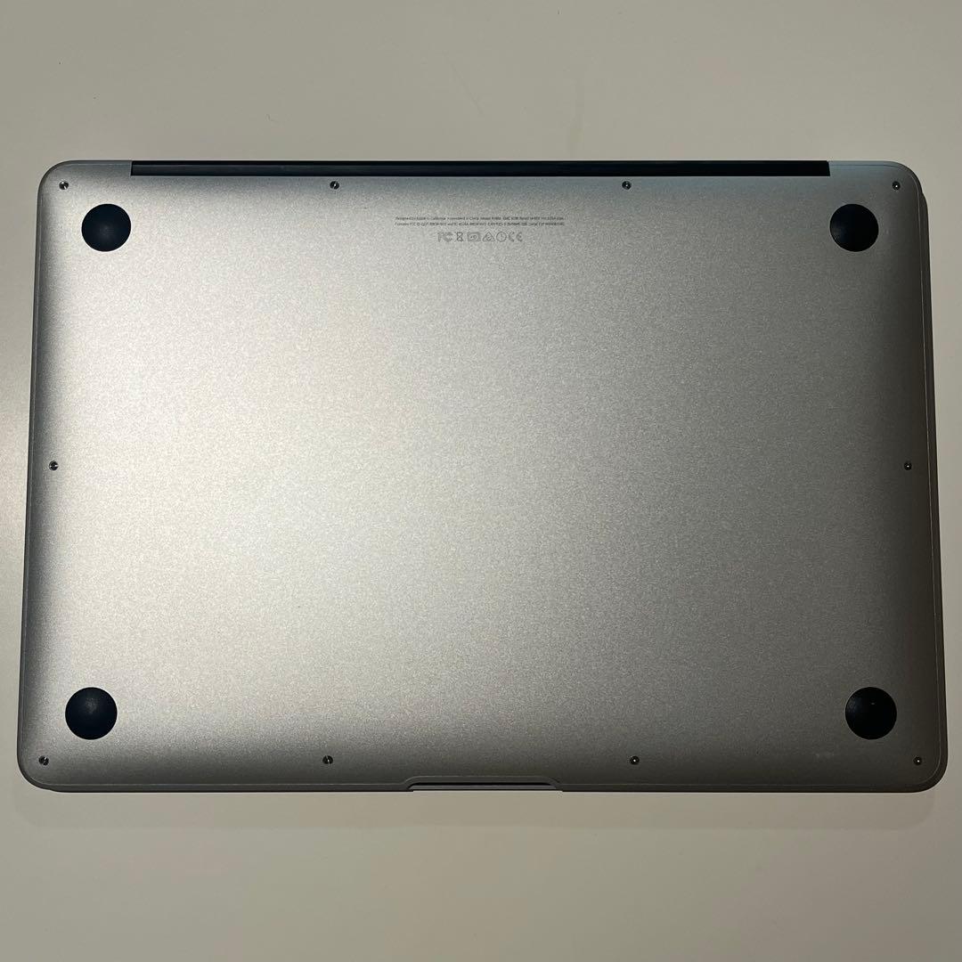 Apple MacBook Air 13インチ シルバー