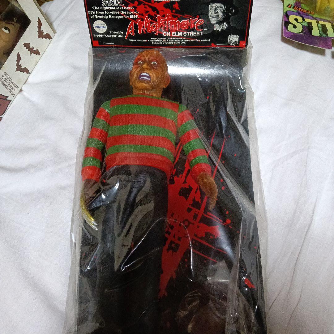 フレディ グレムリン チャッキー