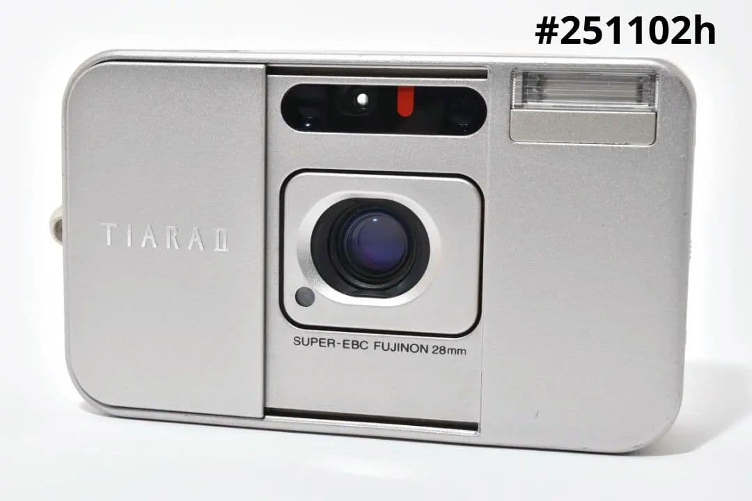 フジフィルム　TIARA II コンパクトフィルムカメラ