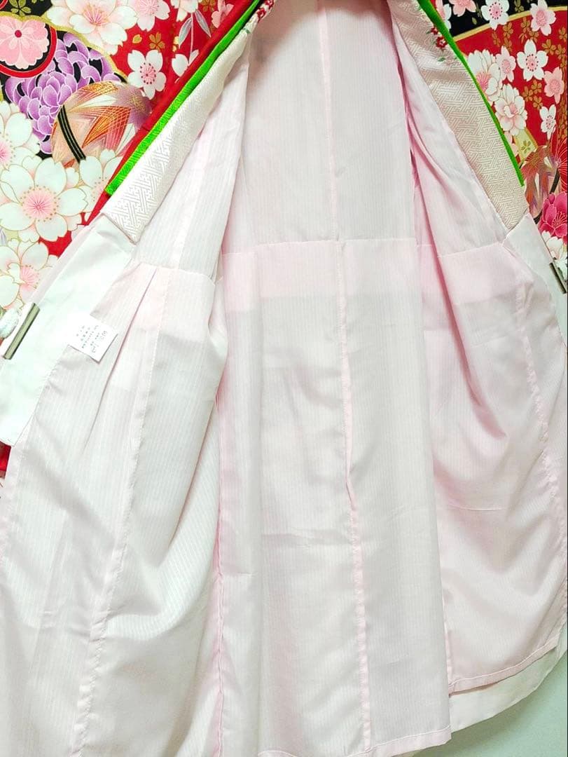 □七五三　女児振り袖着物　桜吹雪　手毬　金駒刺繍　襦袢半衿重ね衿付