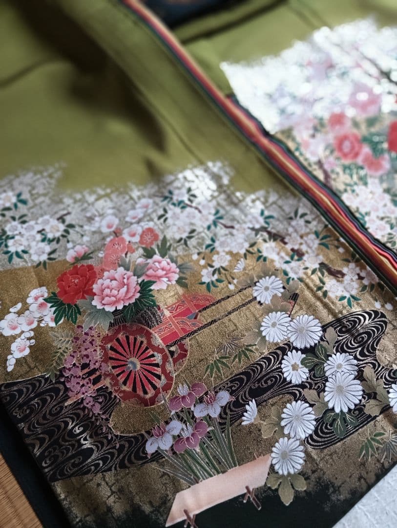 小柄さんの為のお仕立て　振袖フルセット　美品　華やか　丈151 裄66