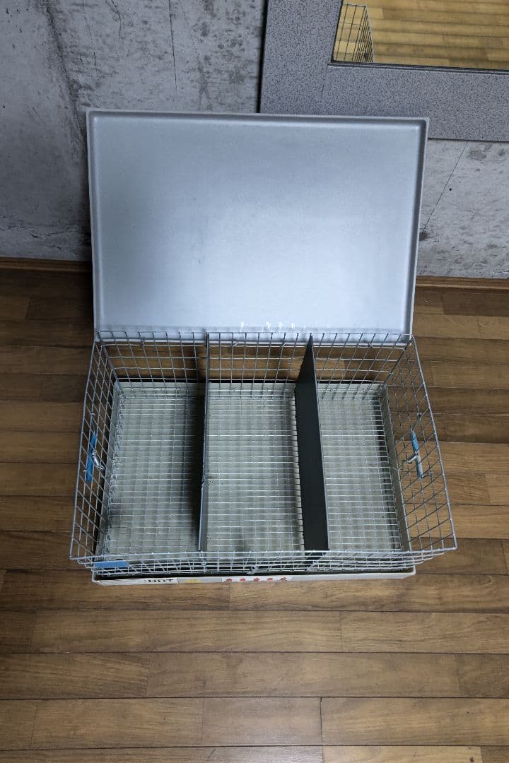 KWケージ　レア　うさぎ　輸入ケージ　中古品　3羽キャリー