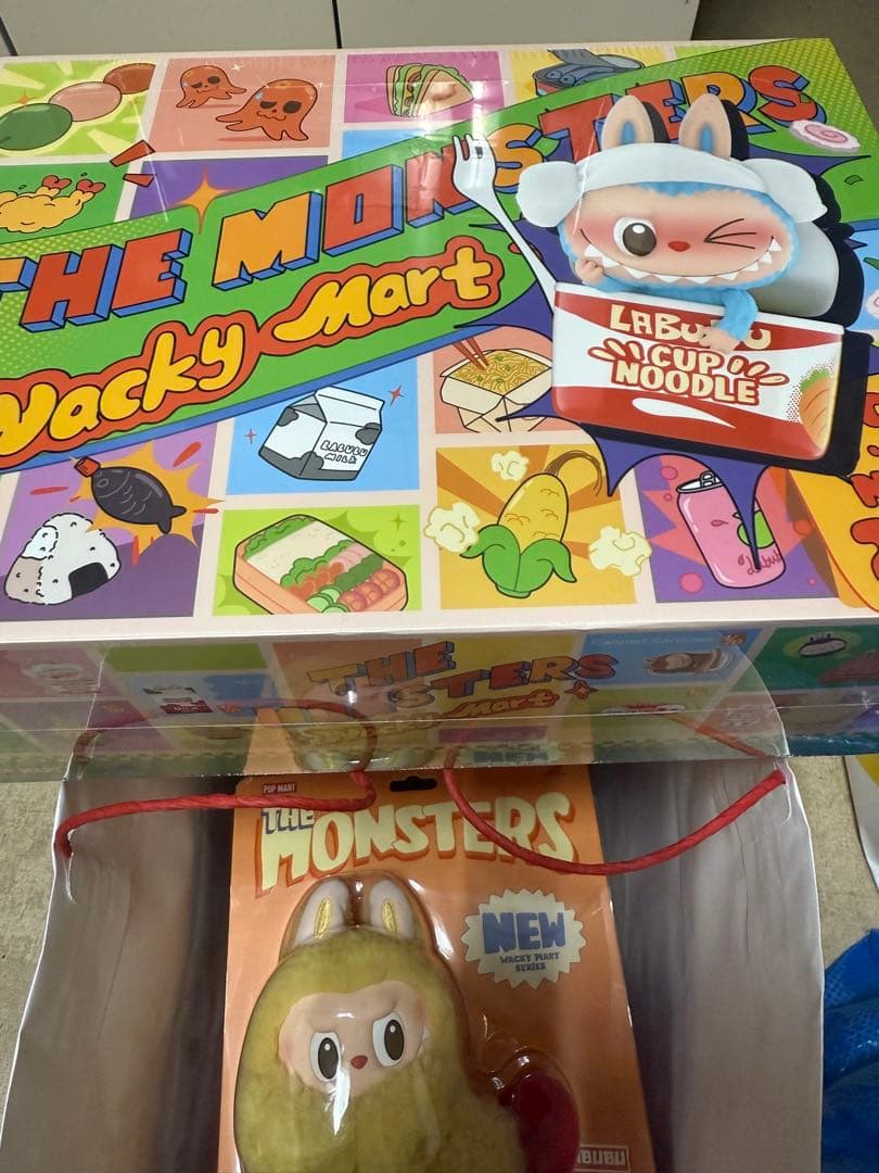 アイドル THE MONSTERS Wacky Mart