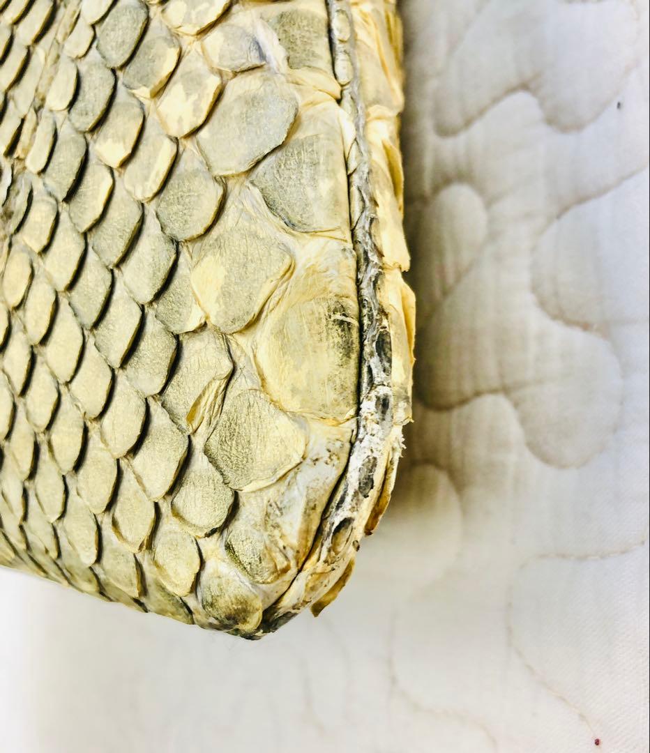 GUCCI ミディアムショルダーバッグ レアなゴールドパイソン 蛇の本革 美品