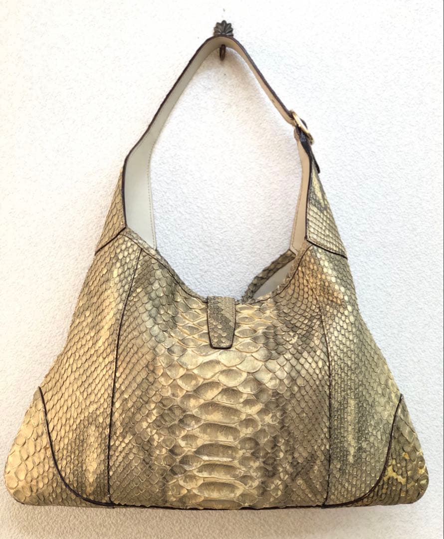 GUCCI ミディアムショルダーバッグ レアなゴールドパイソン 蛇の本革 美品