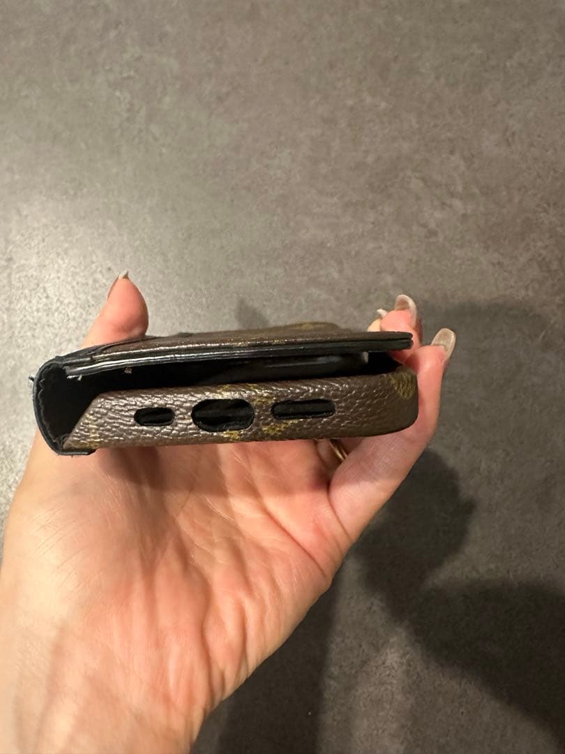 LV ルイヴィトン　iPhoneケース