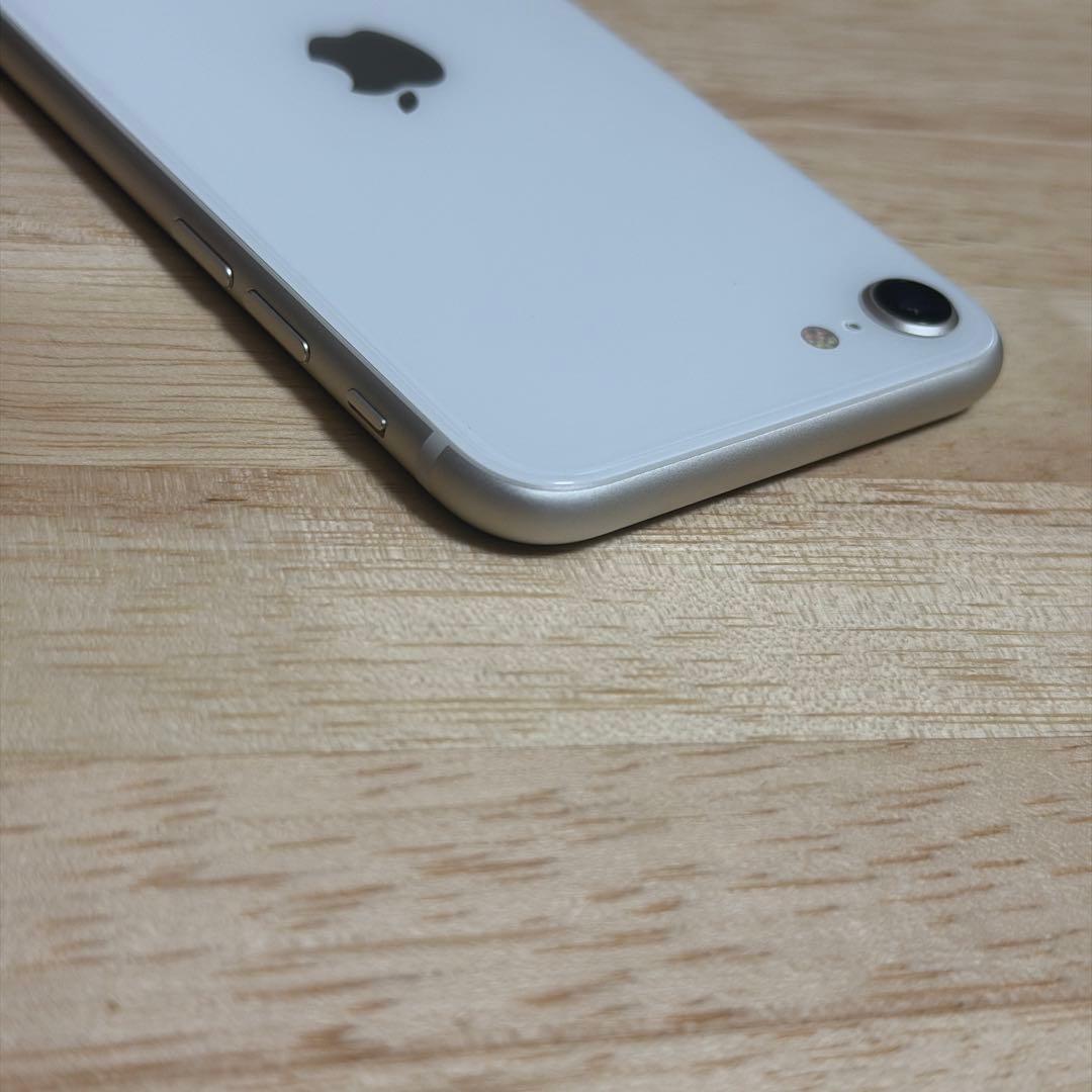 Apple iPhone SE3 (第3世代) スターライト 128GB