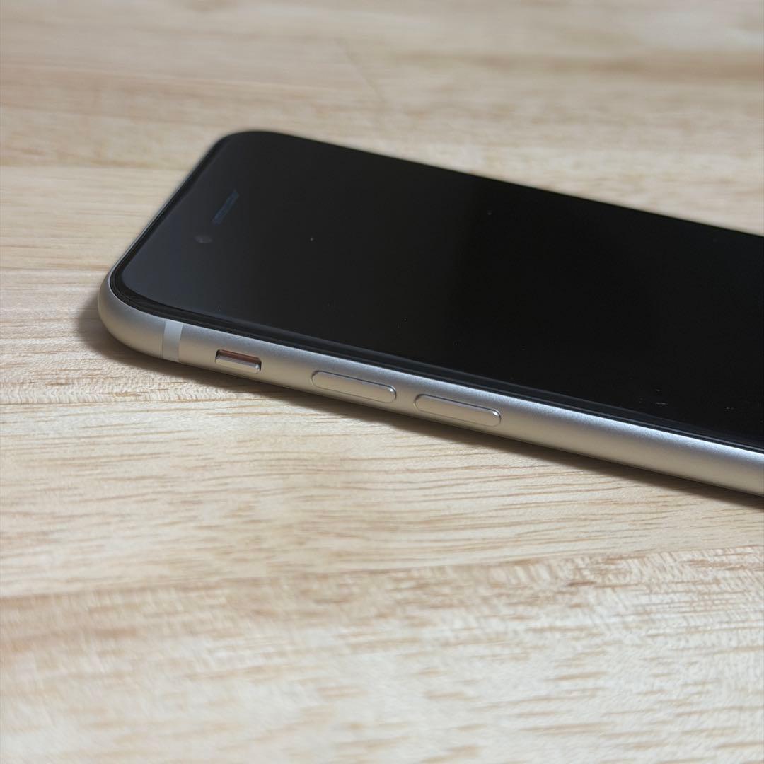 Apple iPhone SE3 (第3世代) スターライト 128GB