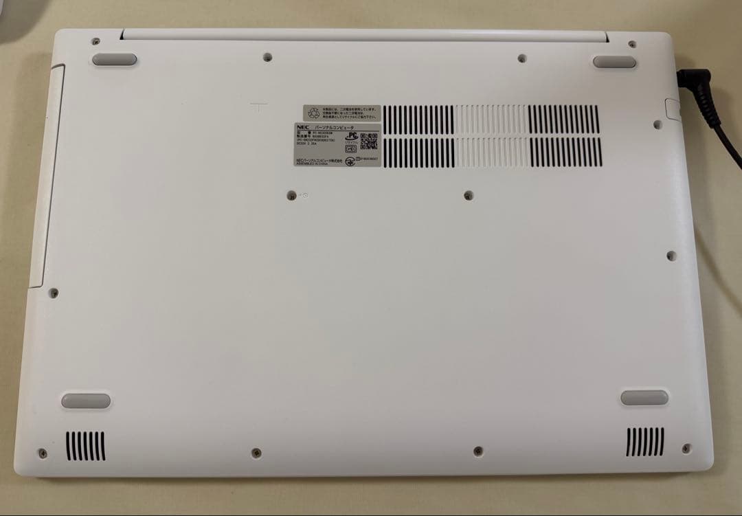 NEC ノート PC LAVIE PC-NS300KAW 取扱説明書付き