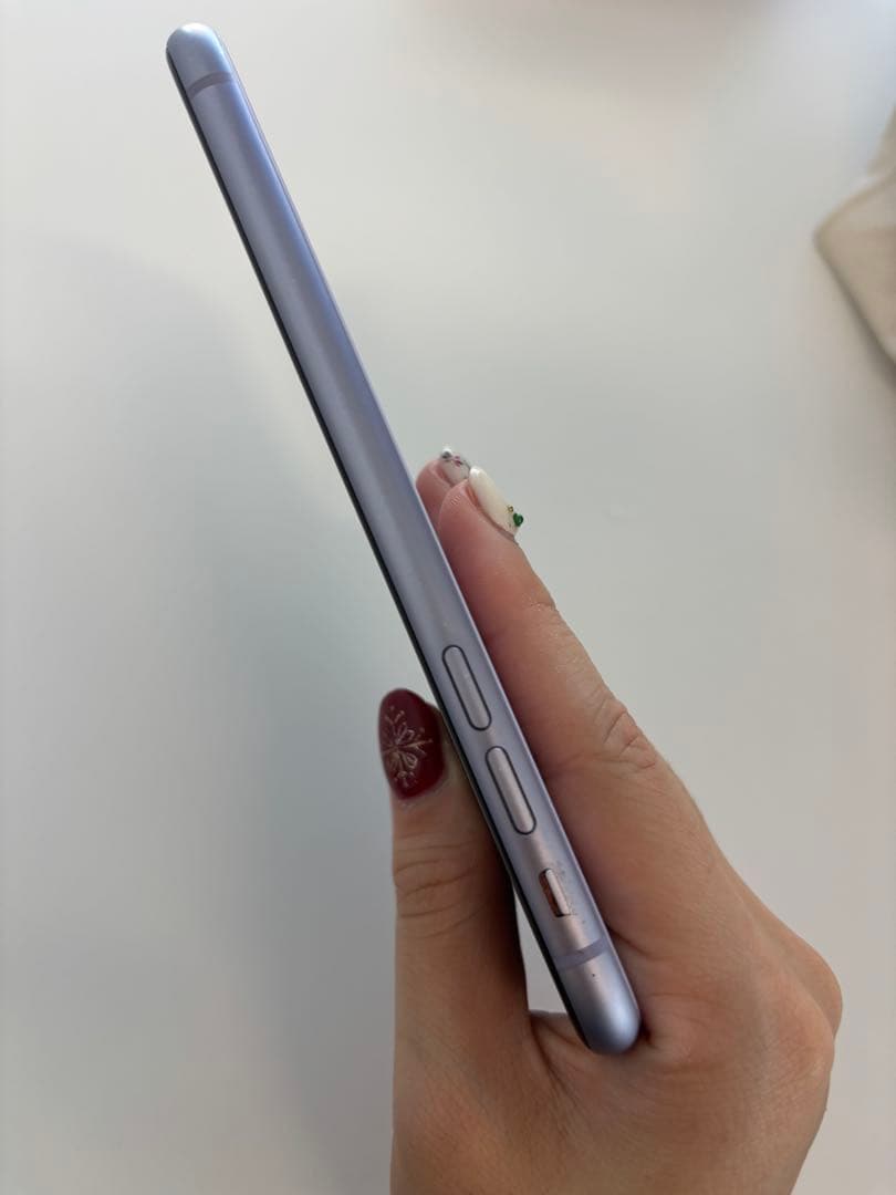 携帯電話本体 iPhone11 64gb