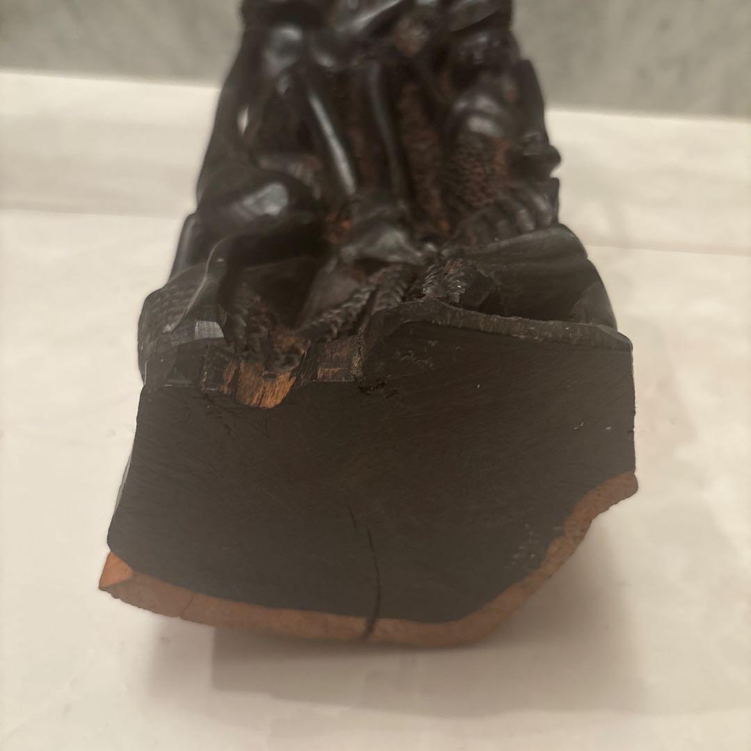 アフリカンアート　芸術的なマコンデアート　家族愛を感じるマコンデウジャマ