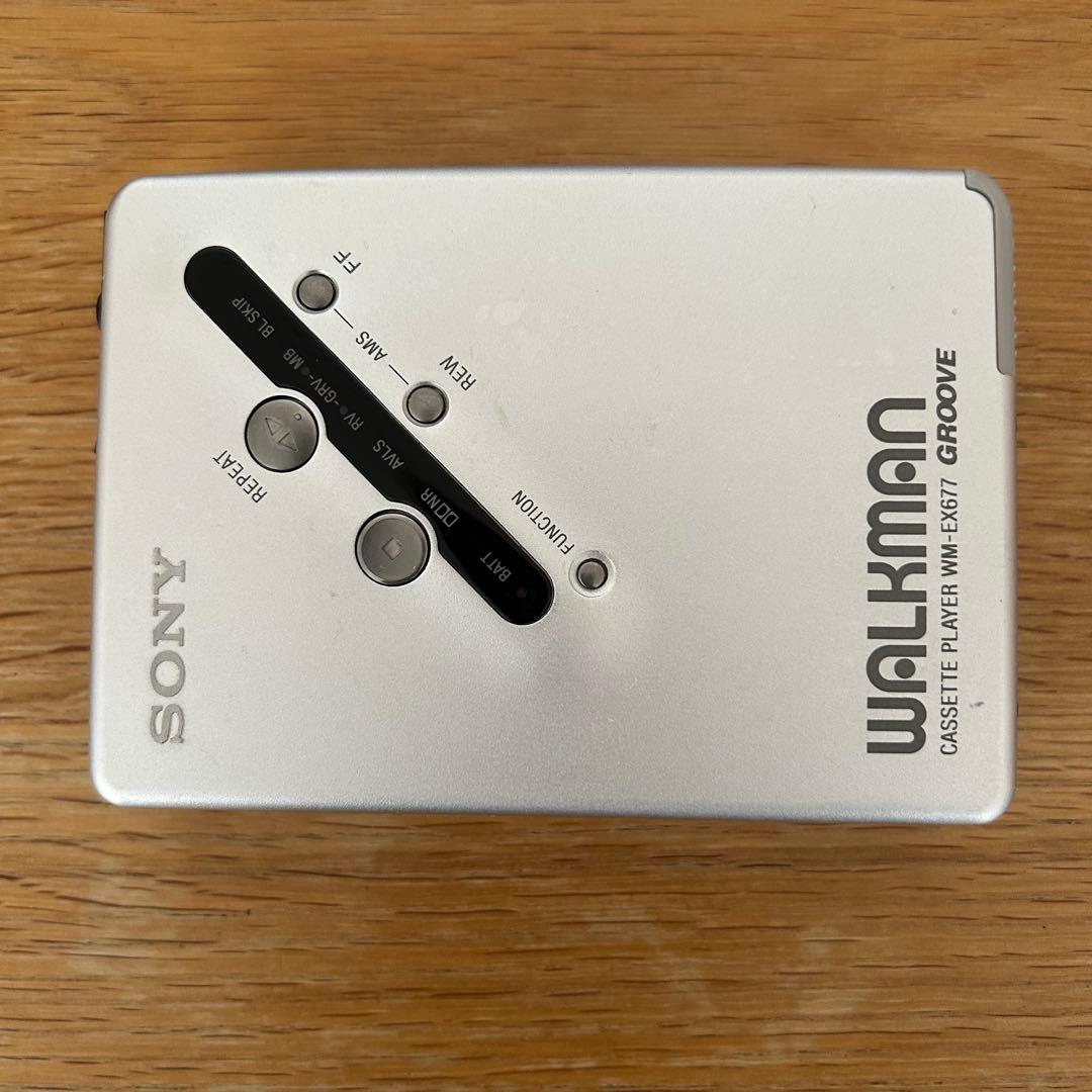 ポータブルプレーヤー SONY WM-EX677