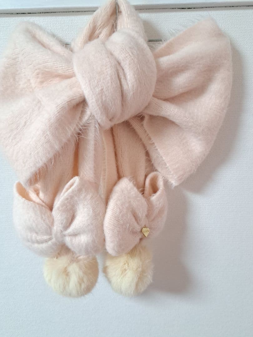 お値下げしました♪LIZ LISAリボンマフラー　ポンポンラビットファー付き