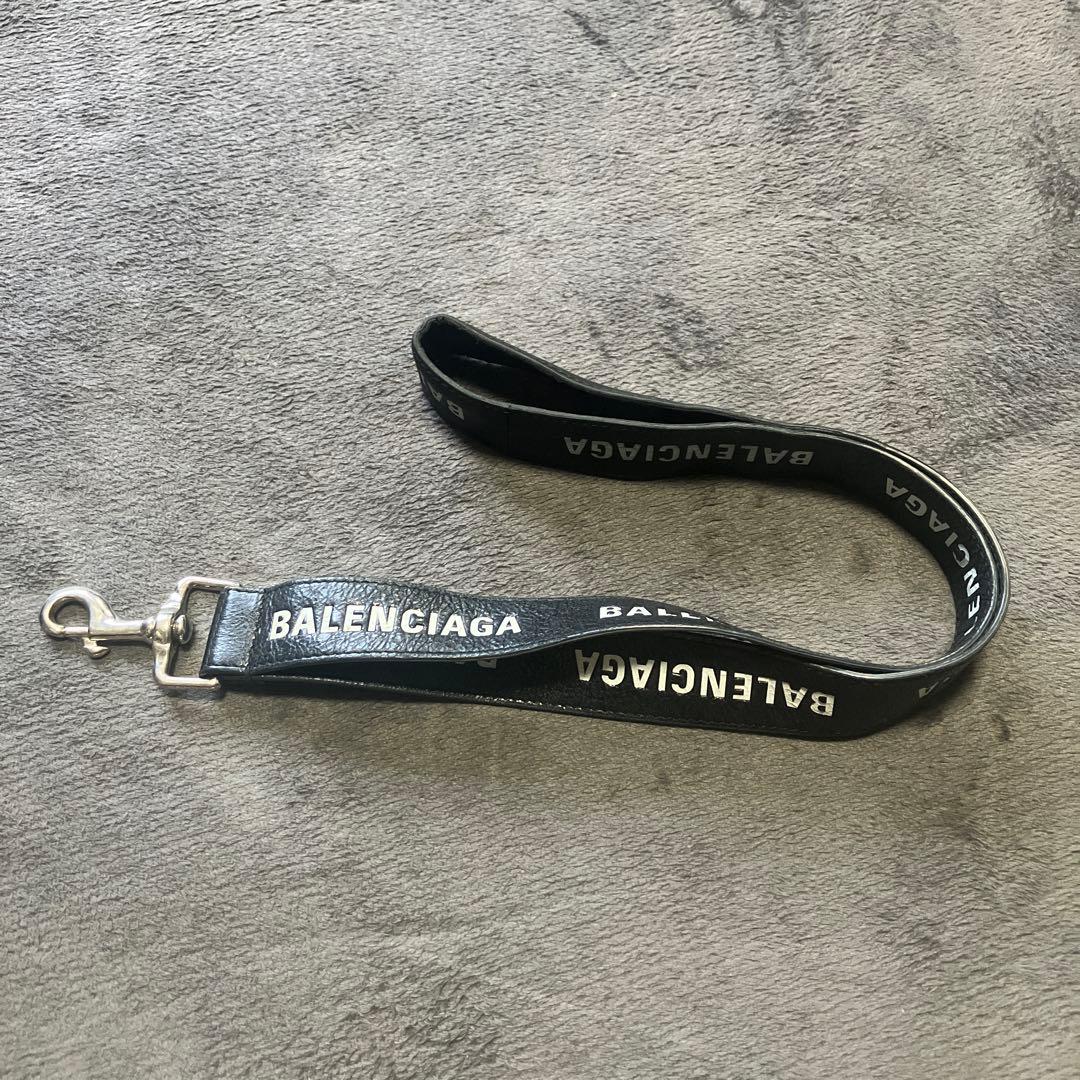 BALENCIAGA バレンシアガ ネックストラップ　ロゴ レザー　0705