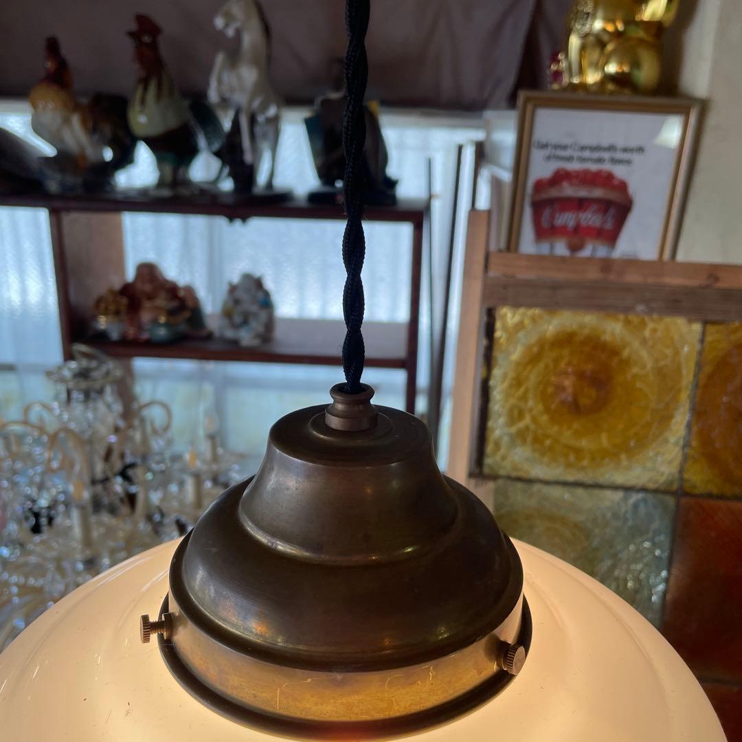 アンティーク・ミルクガラス天井吊り下げ ランプ