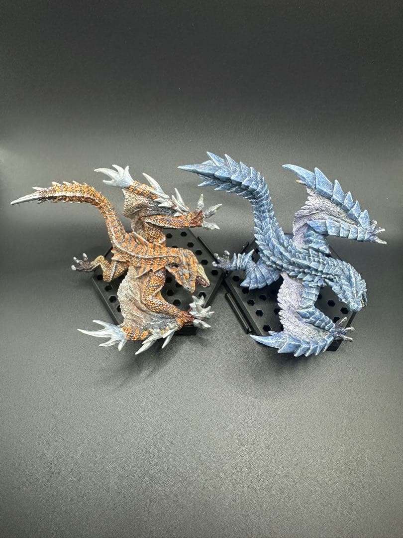 KIRINさん専用　モンスターハンター　フィギュア　雷轟竜&辿異種ティガレックス