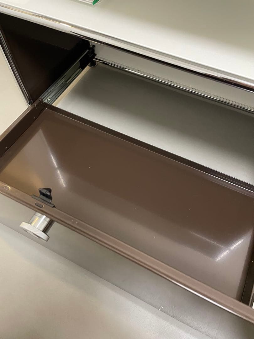 USM ハラー　2段キャビネット　サイドボード