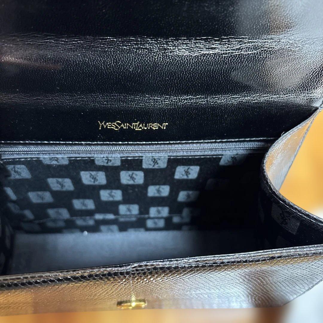YVES SAINT LAURENT イヴサンローラン型押しトップハンドルバッグ