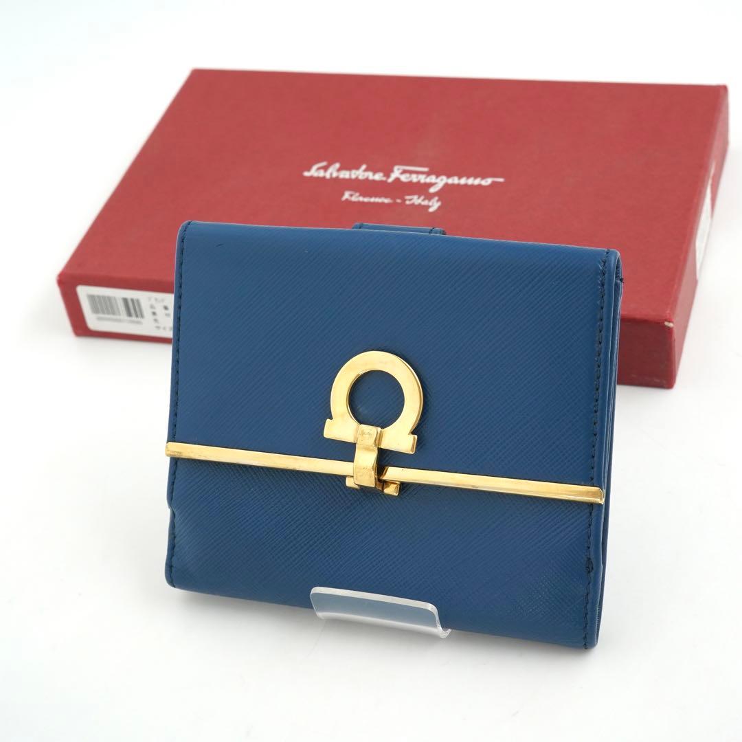 ✨未使用に近い✨　Ferragamo ミニ財布　ガンチーニクロジャー　二つ折り