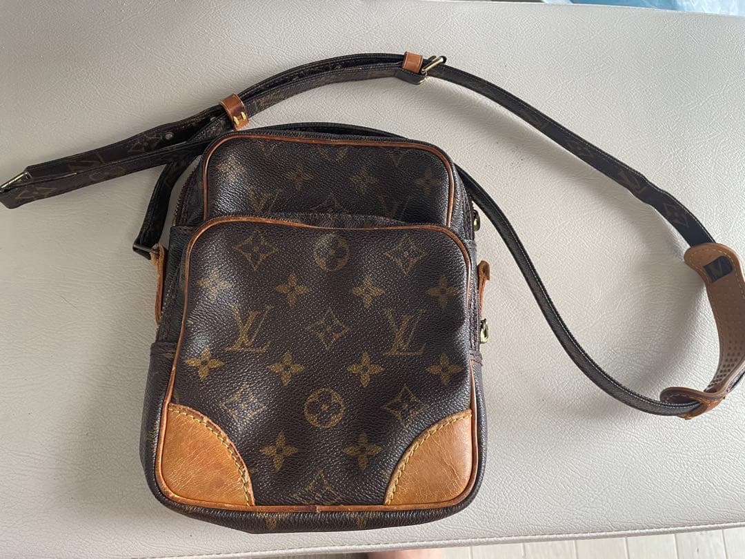 ルイヴィトンアマゾン　ショルダーバッグ