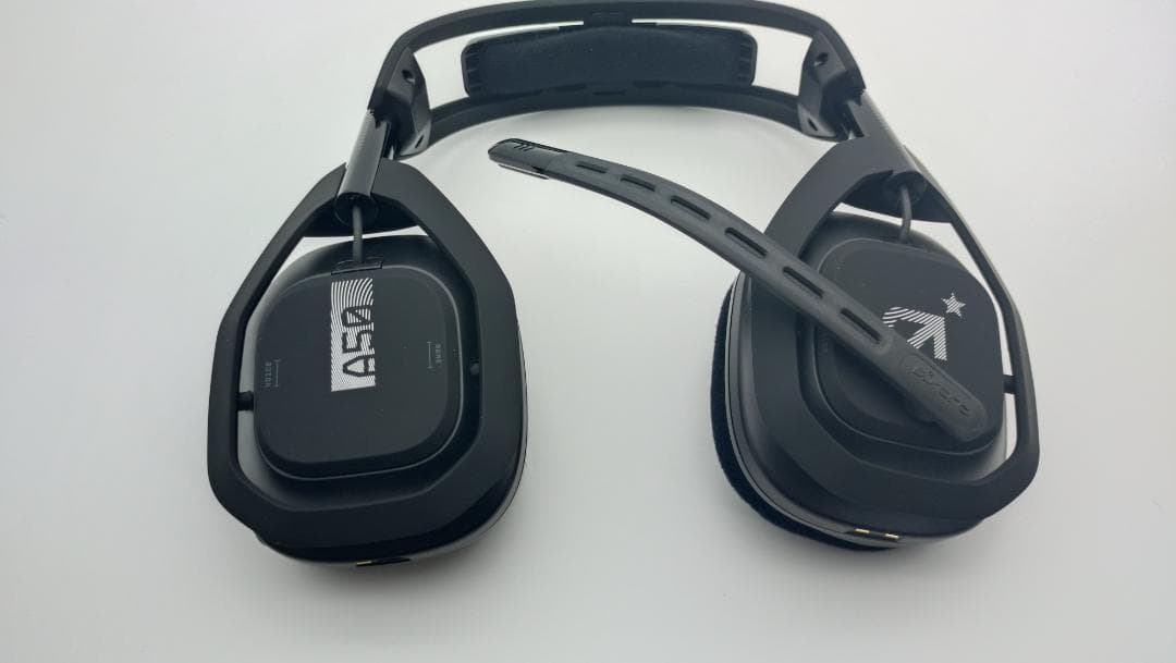 【匿名配送】astro A50 ワイヤレスヘッドホン + ベースステーション