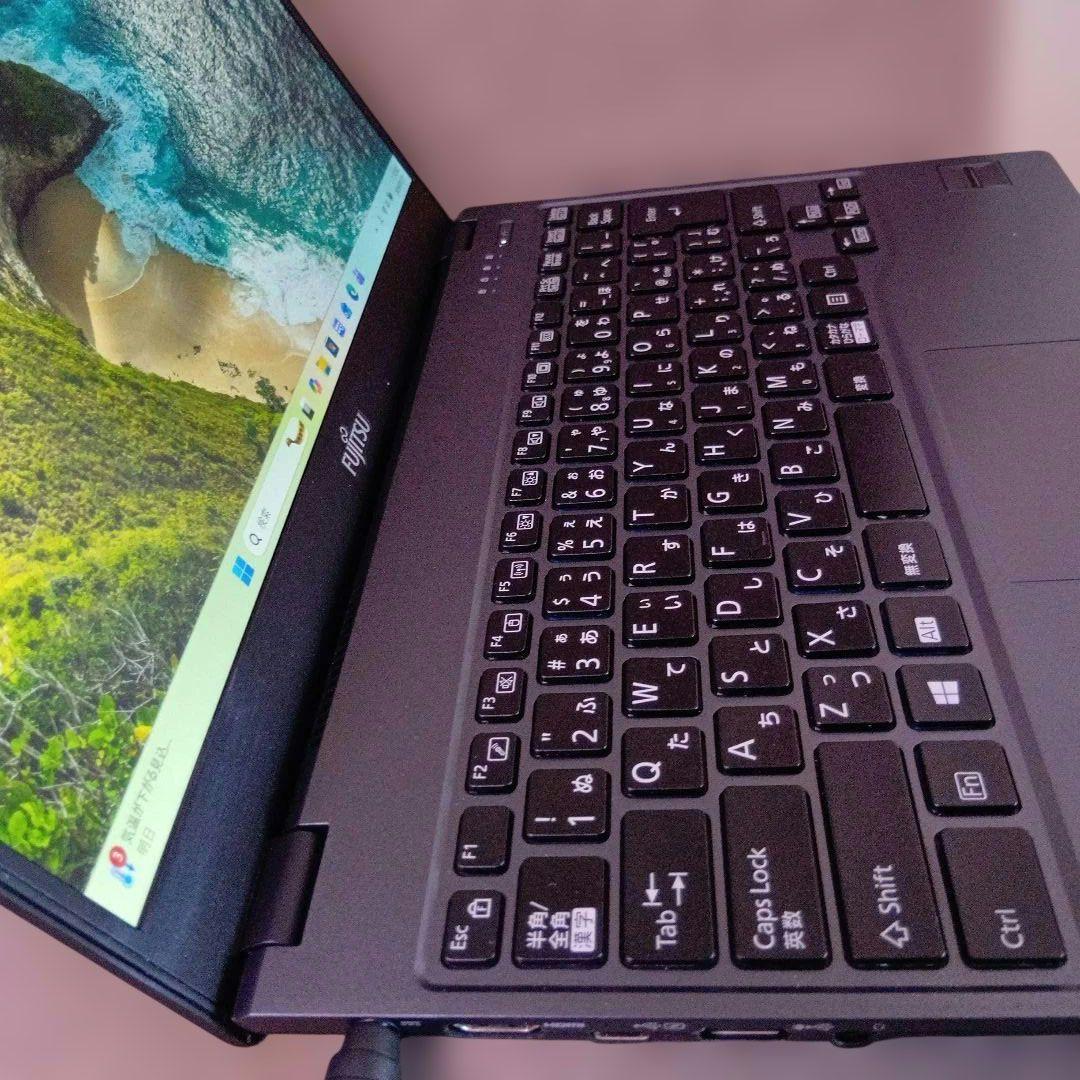 Z① 富士通　ＦＭＶＵ1803MD　U938/VW