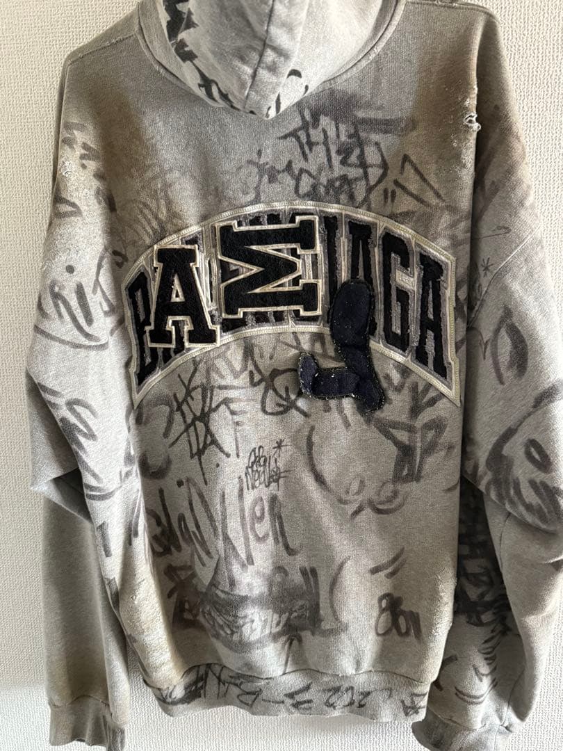 トップス BALENCIAGA Skater graffiti foodie