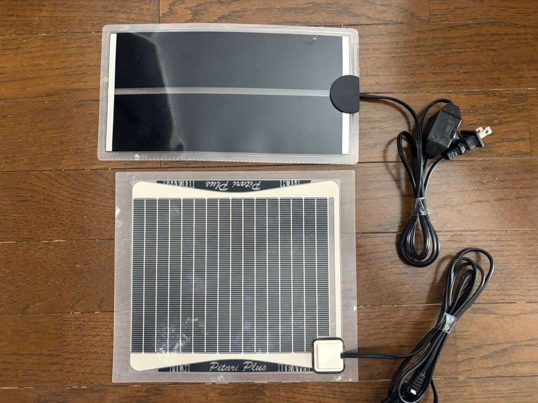 ガラス製飼育ケージと付属品一式