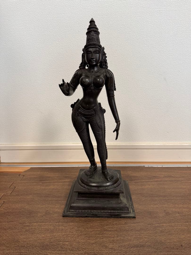 パールヴァティー女神像