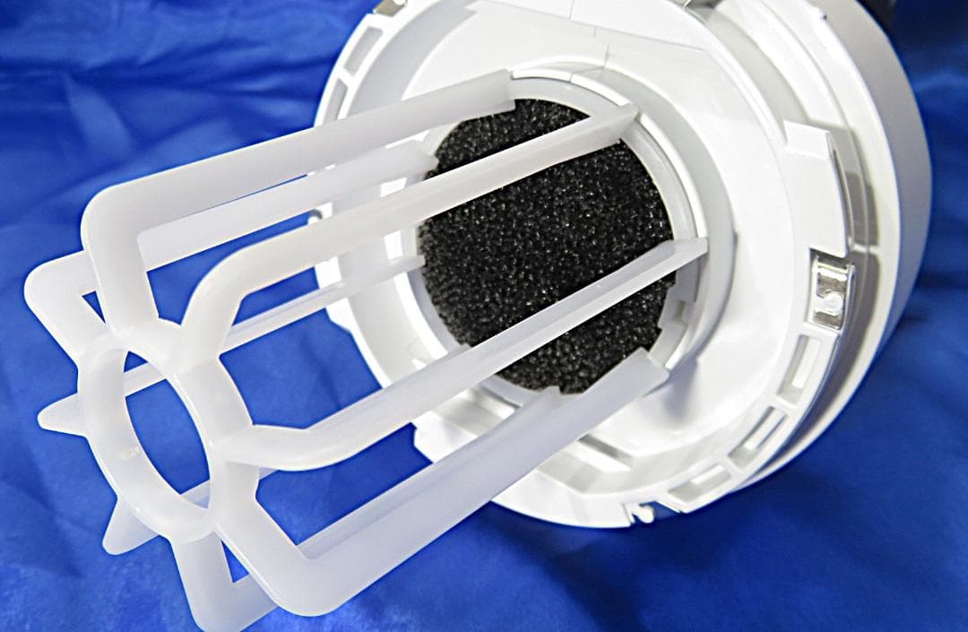 Makita　マキタ　展示品　 スティッククリーナー ホワイト　CL180FD