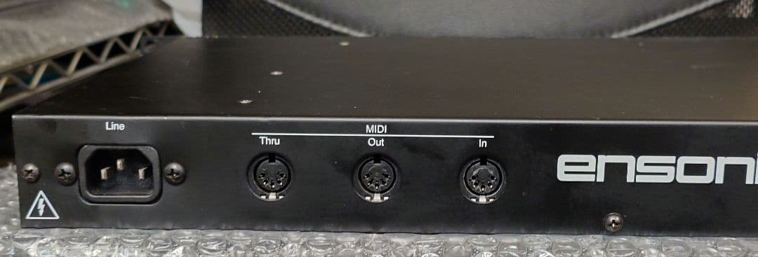 ensoniq sq-r plus 32voice　シンセモジュール