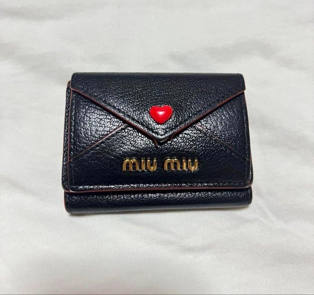 miumiu ラブレター三つ折り財布✨️お値下げ可能♥️☆☆