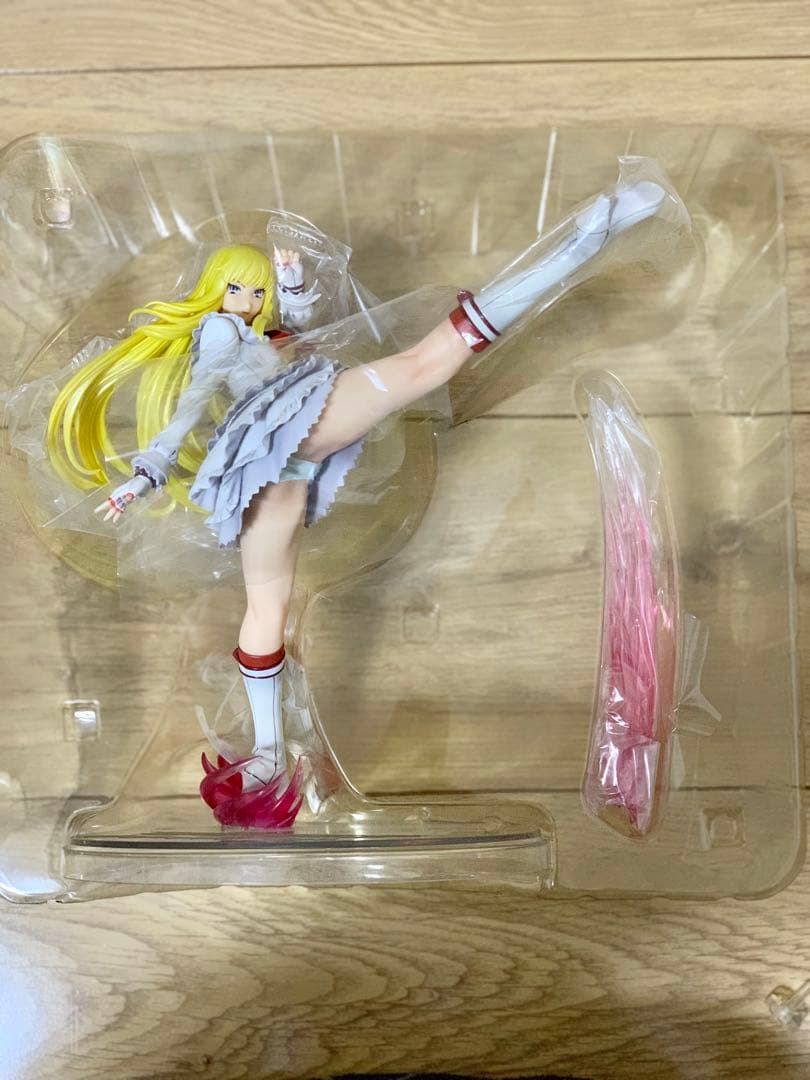 ホビージャパン クイーンズゲイト 格闘令嬢 リリ 彩色済みフィギュア