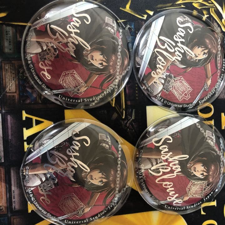 進撃の巨人バッジ「USJ限定商品」2020バージョン