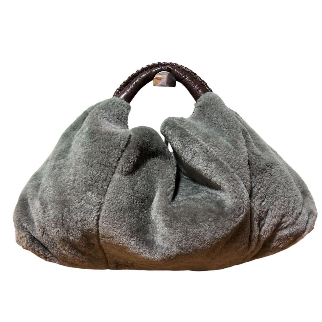 美品　ADMJ ファーバッグ　ハンドバッグ　手さげ　ゴールドロゴ　A4収納　冬