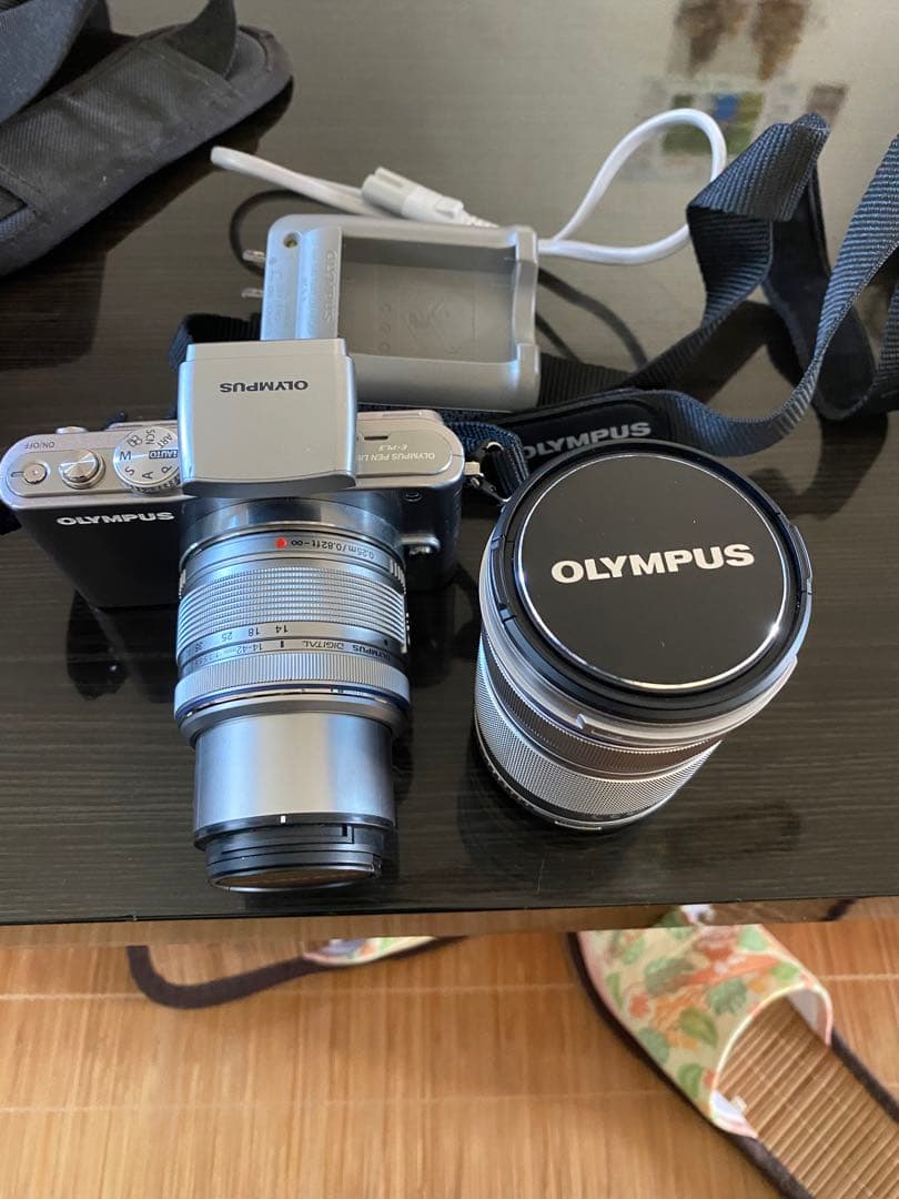 OLYMPUS コンパクトデジタルカメラ 標準ズームレンズ付き