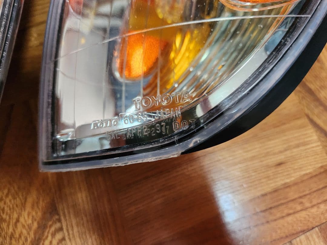 ランクル100シグナス　lx470コーナレンズ