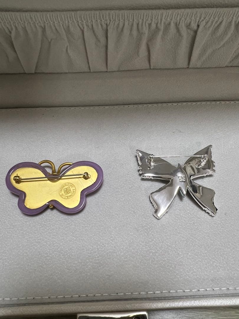 蝶のブローチセット