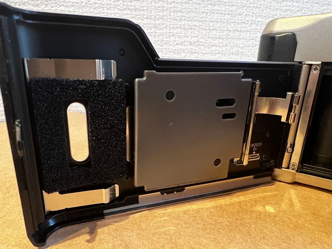 CONTAX TVS 中古 純正レンズキャップ、フード、プロテクター付き　箱なし